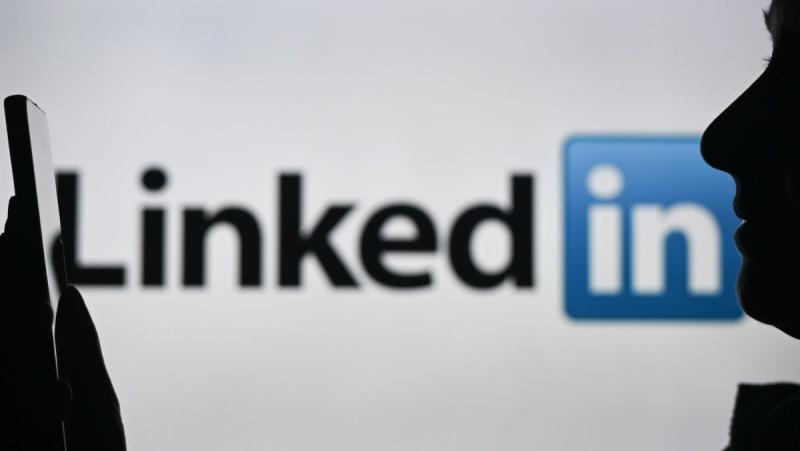 LinkedIn Launches 'Vibe Coding' Certificates, Ushering in a New Era of Skill-Based Tech Hiring